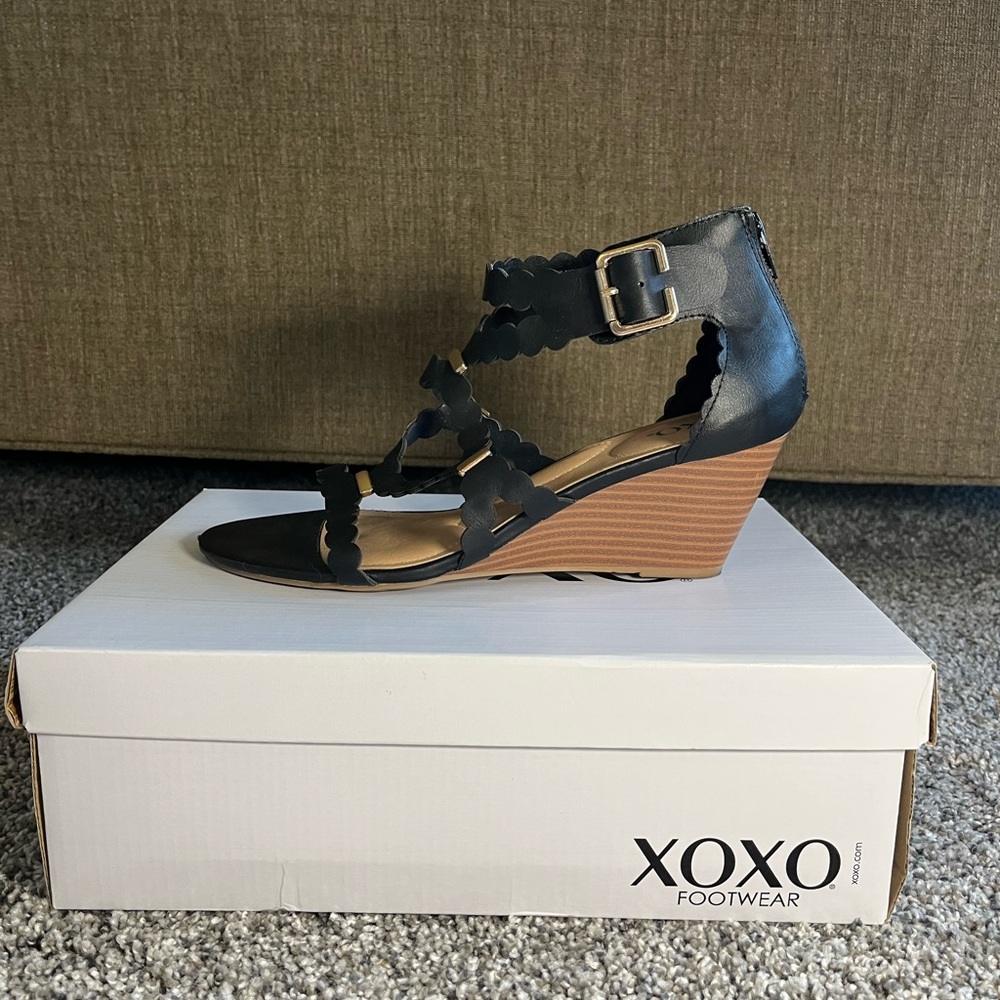 XOXO black wedge heels
